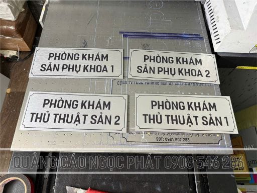 Làm Bảng Hiệu