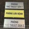 làm biển tên phòng